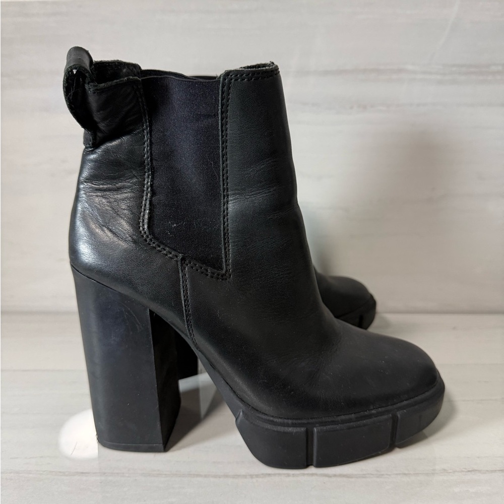 Steve Madden Black Leather Ankle Boots Chunky Grunge Y2K Whimsygoth 6.5 - Picture 2 of 9